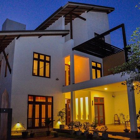 Amuththa Resort Anuradhapura Exterior photo